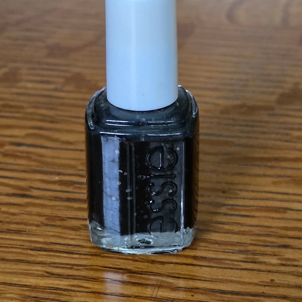 NEW Essie Belugaria 3019 Black Textured Holographic Glitter Nail Polish 0.46oz - Picture 3 of 4